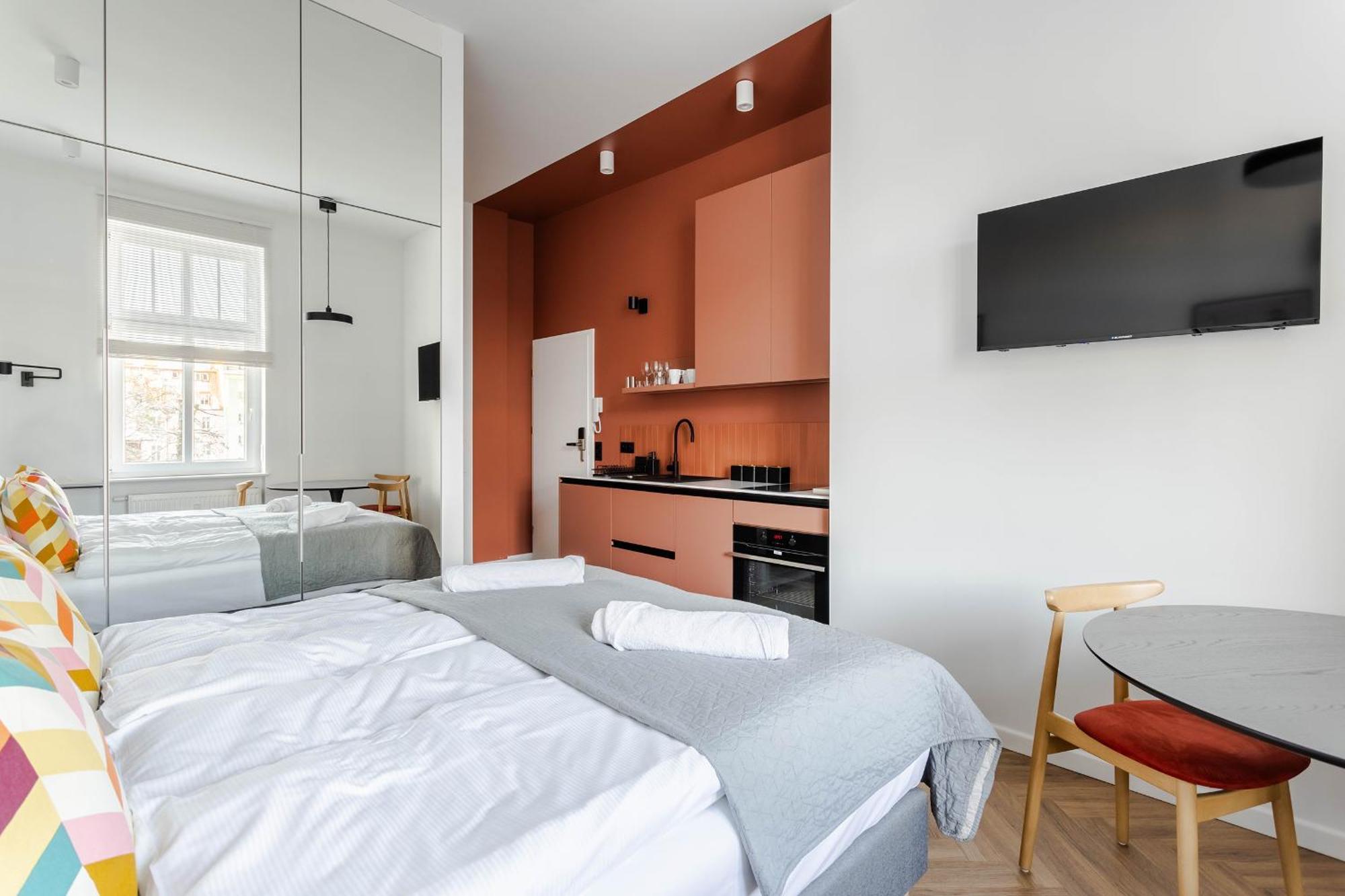 Nowoczesne I Stylowe Studia Very Berry W Poznaniu By Noclegi Renters Exterior foto